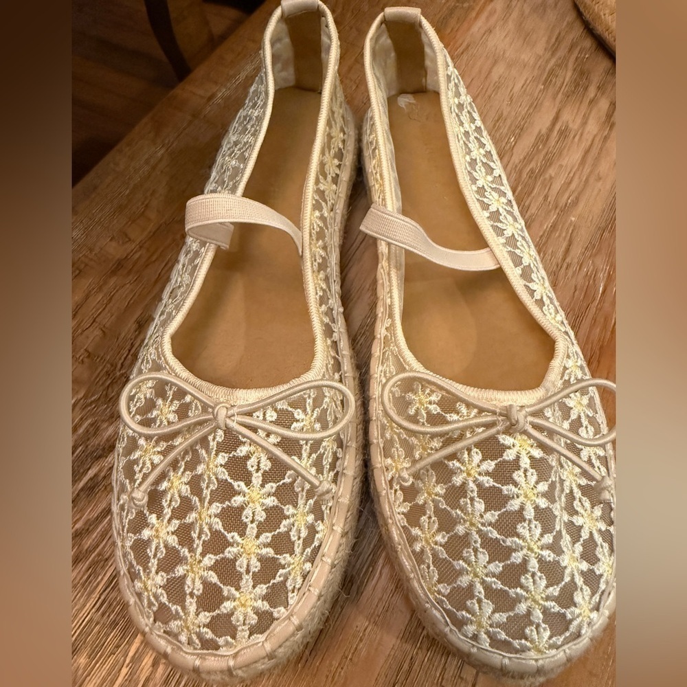 Ditsy Floral Cream Lace Ballet Flats Balletcore Cottagecore Very good Cond